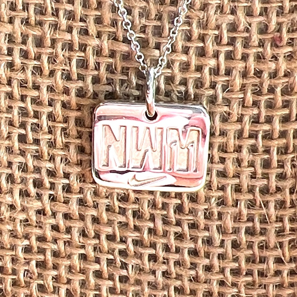 Tiffany & Co. Sterling Silver Nike Women's Marathon I RUN TO BE Necklace 18" - Picture 4 of 8